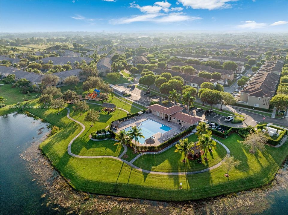 Recently Sold: $360,000 (3 beds, 2 baths, 1846 Square Feet)