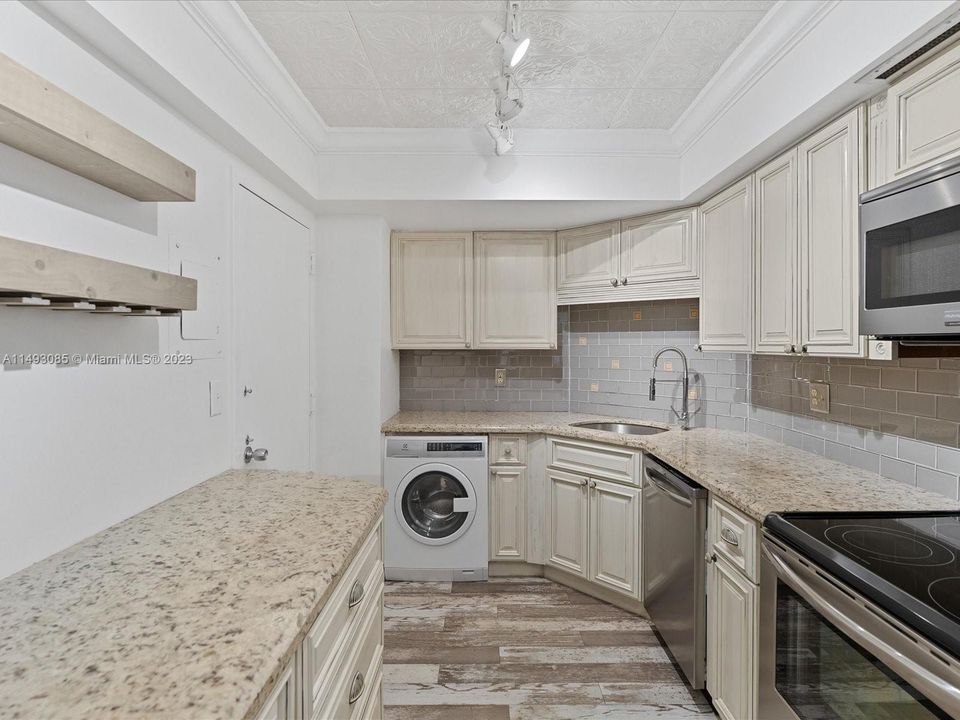 Recently Rented: $2,500 (2 beds, 2 baths, 1134 Square Feet)