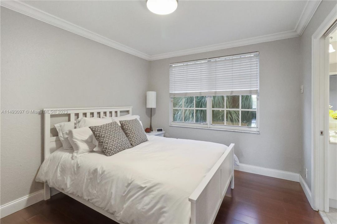 最近租的: $4,800 (3 贝兹, 2 浴室, 2420 平方英尺)