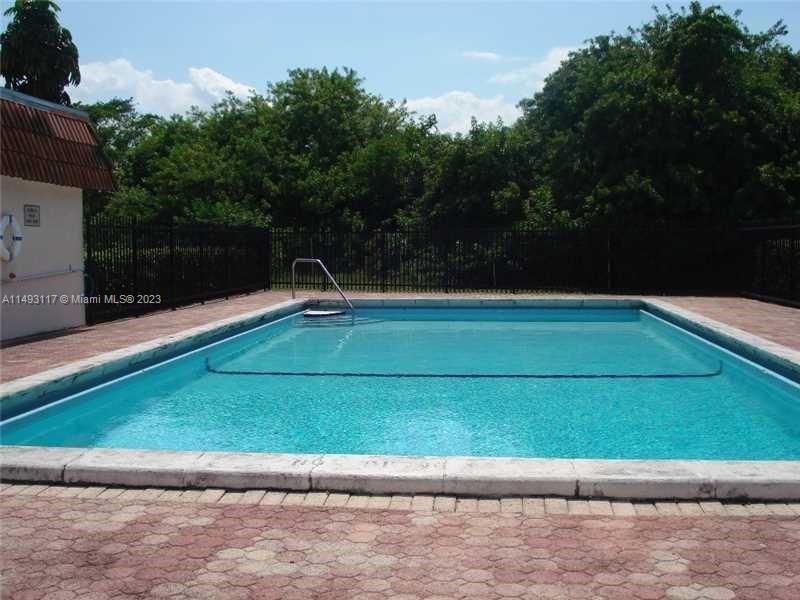 最近租的: $2,000 (2 贝兹, 2 浴室, 970 平方英尺)