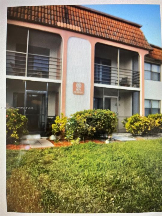 最近租的: $2,000 (2 贝兹, 2 浴室, 970 平方英尺)