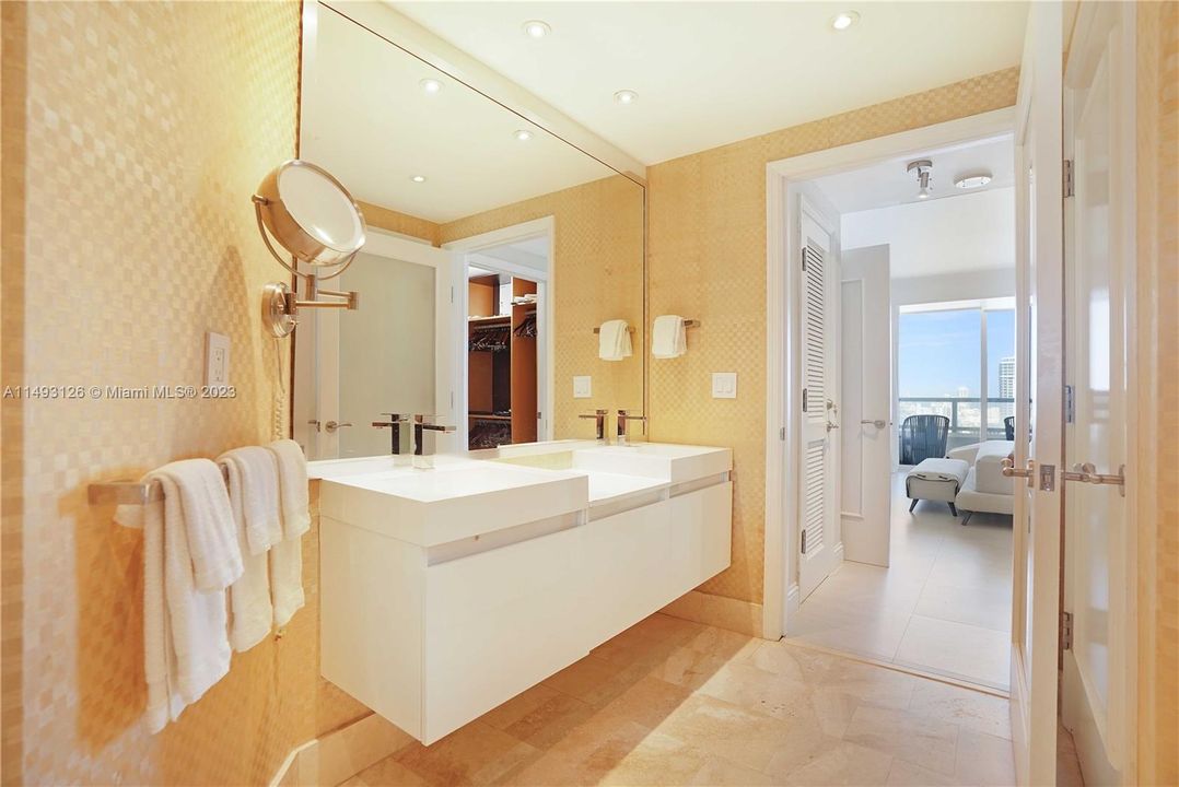 Vendido Recientemente: $2,490,000 (2 camas, 2 baños, 1528 Pies cuadrados)