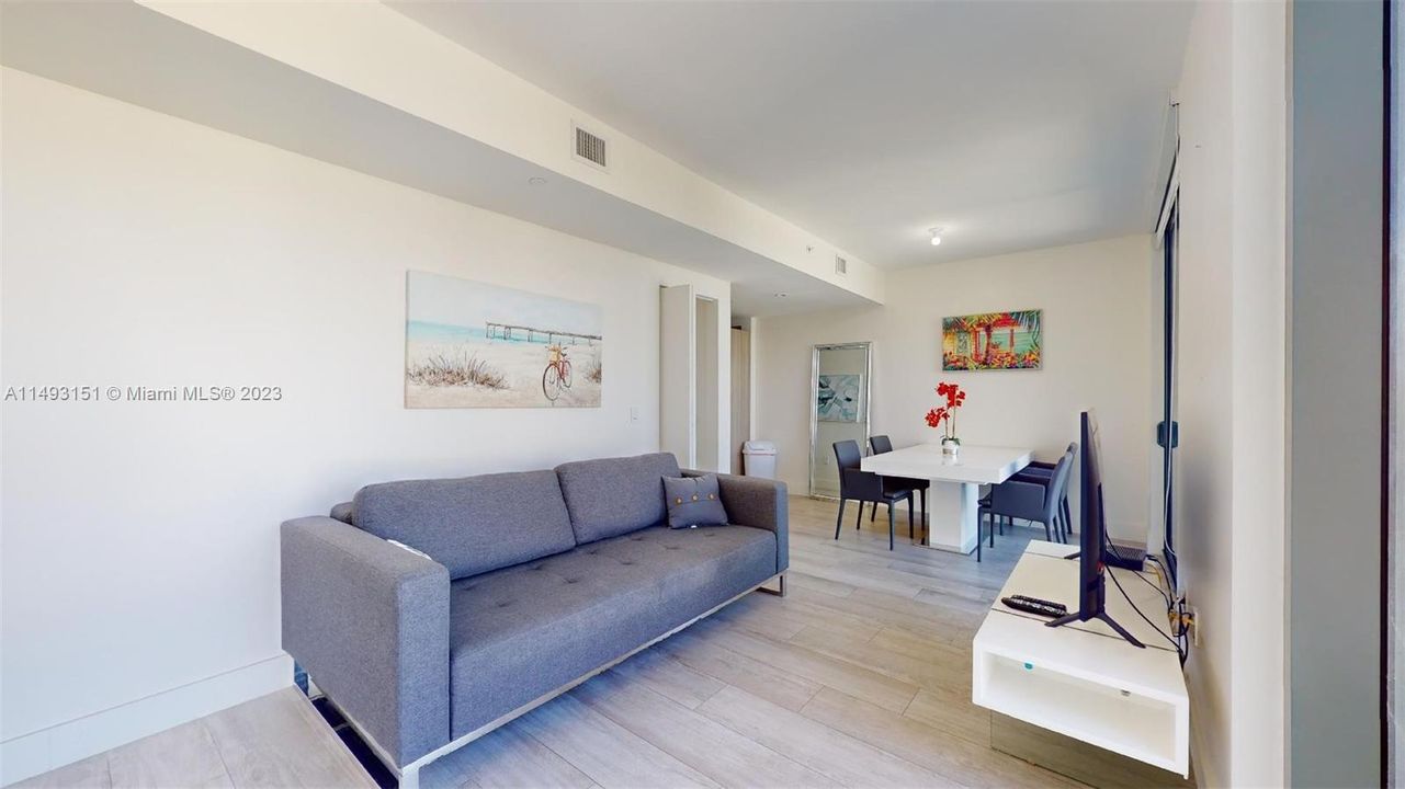 Vendido Recientemente: $482,000 (1 camas, 1 baños, 621 Pies cuadrados)