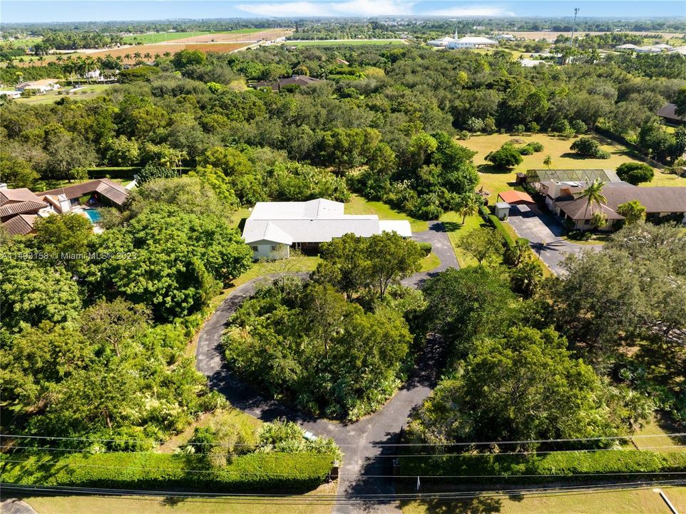 Recently Sold: $749,900 (4 beds, 2 baths, 2983 Square Feet)