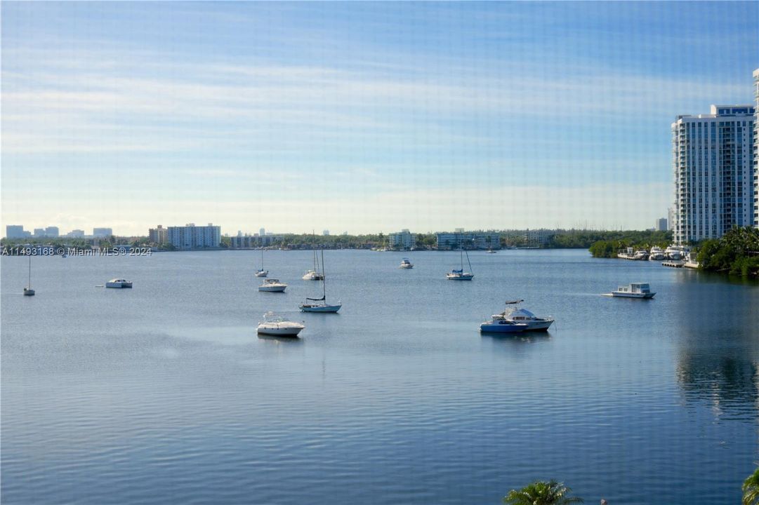 Недавно продано: $275,000 (1 спален, 1 ванн, 768 Квадратных фут)