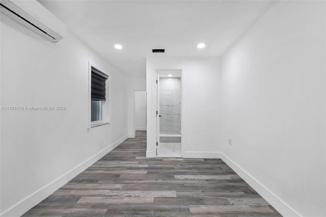 Recently Sold: $760,000 (4 beds, 3 baths, 1282 Square Feet)