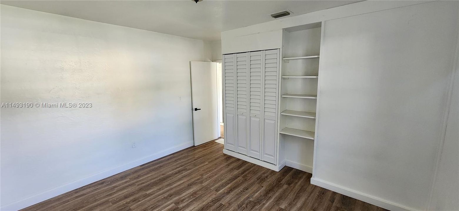 Recently Sold: $420,000 (3 beds, 1 baths, 936 Square Feet)