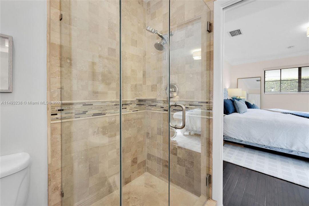 Недавно продано: $1,595,000 (3 спален, 2 ванн, 2129 Квадратных фут)