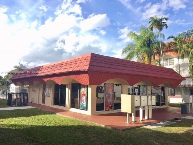 Recently Sold: $225,000 (1 beds, 1 baths, 930 Square Feet)