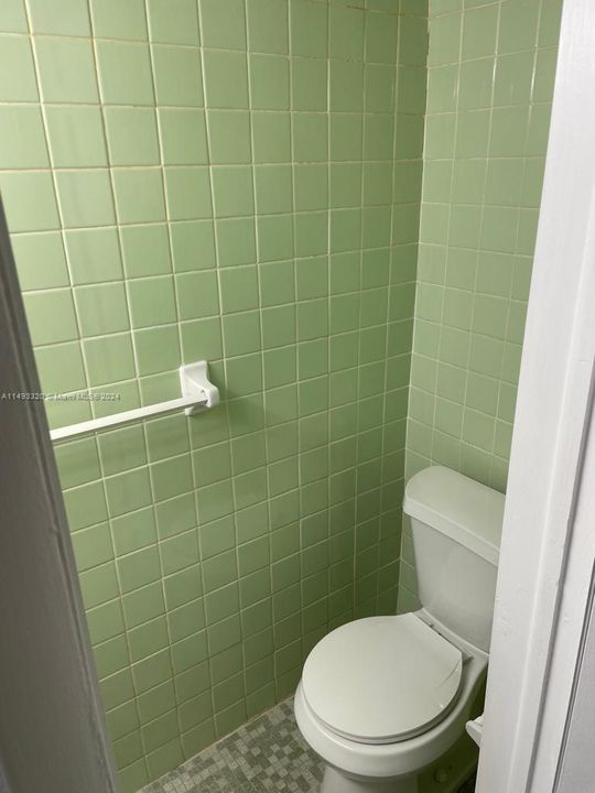 Recently Sold: $225,000 (1 beds, 1 baths, 930 Square Feet)