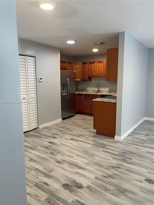 Recently Rented: $2,650 (3 beds, 2 baths, 1260 Square Feet)