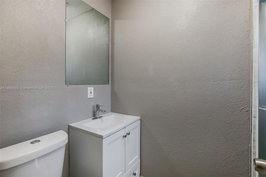 Недавно продано: $549,000 (3 спален, 2 ванн, 1590 Квадратных фут)