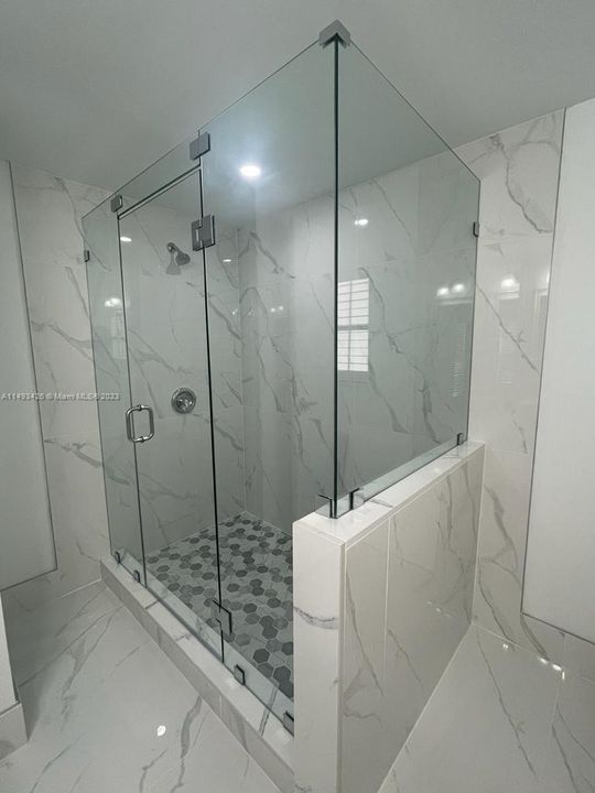 Недавно продано: $290,000 (3 спален, 2 ванн, 1496 Квадратных фут)