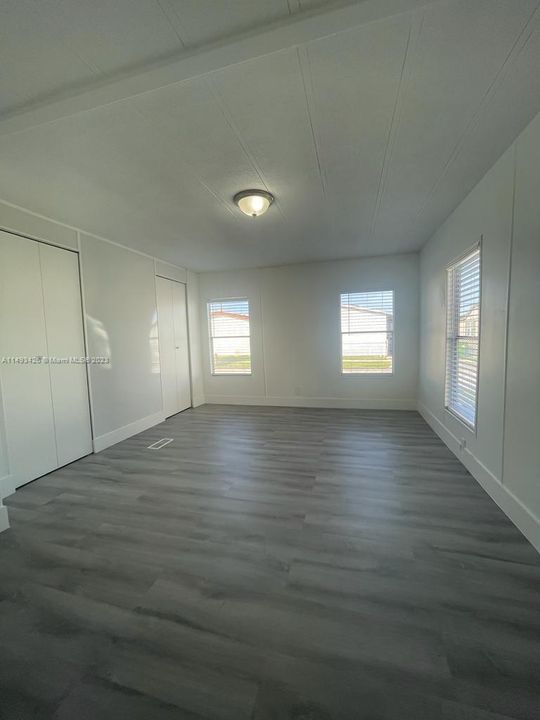 Недавно продано: $290,000 (3 спален, 2 ванн, 1496 Квадратных фут)