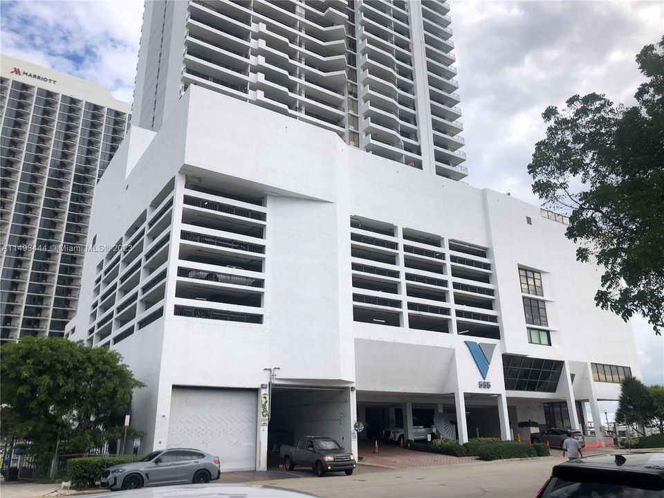 Vendido Recientemente: $251,900 (1 camas, 1 baños, 840 Pies cuadrados)