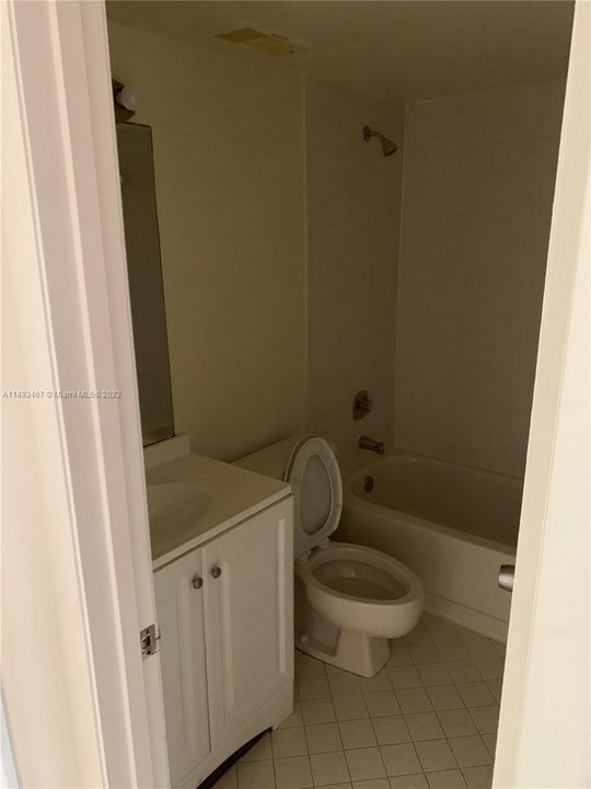 最近租的: $1,900 (2 贝兹, 2 浴室, 880 平方英尺)