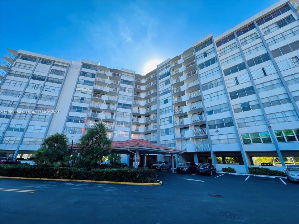 Недавно арендовано: $2,250 (2 спален, 2 ванн, 1222 Квадратных фут)