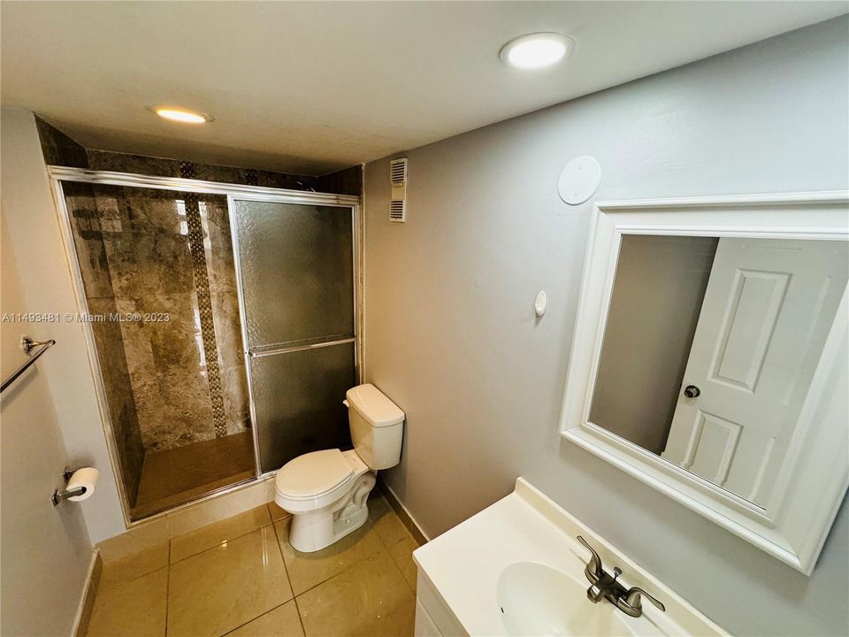 Недавно арендовано: $2,250 (2 спален, 2 ванн, 1222 Квадратных фут)