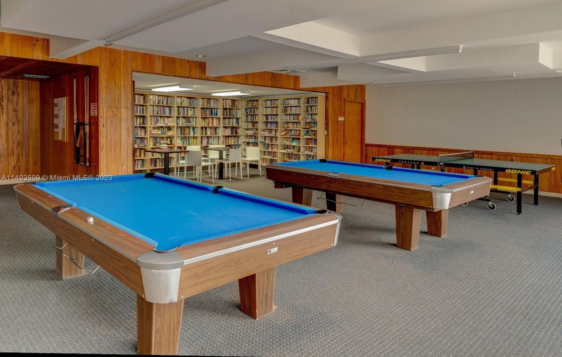 Недавно продано: $249,000 (1 спален, 1 ванн, 828 Квадратных фут)