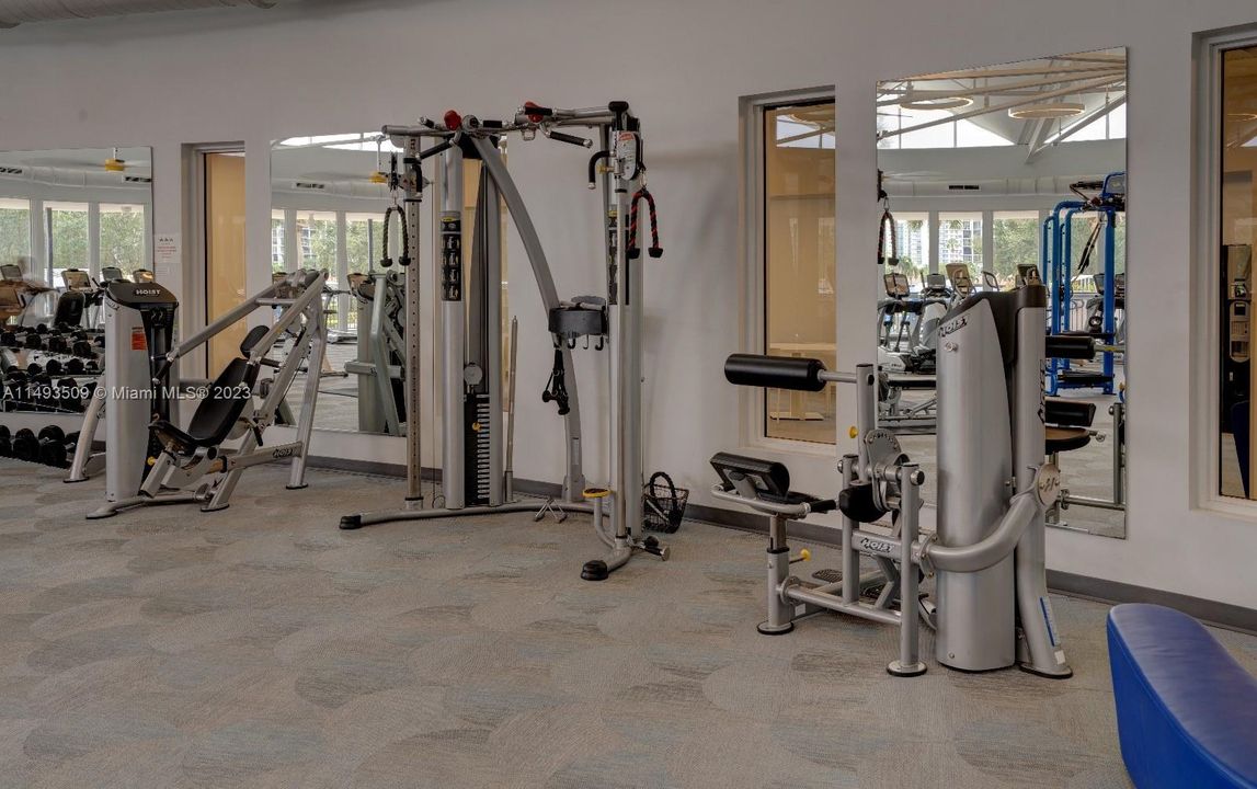 Недавно продано: $249,000 (1 спален, 1 ванн, 828 Квадратных фут)