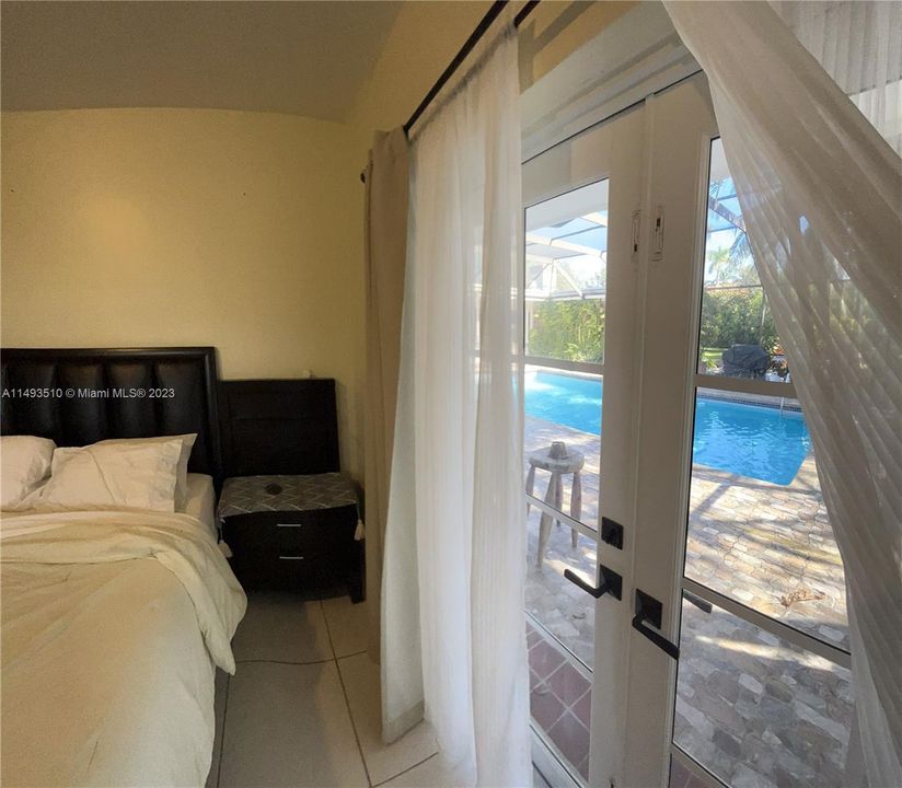 Недавно продано: $1,600,000 (5 спален, 4 ванн, 3521 Квадратных фут)