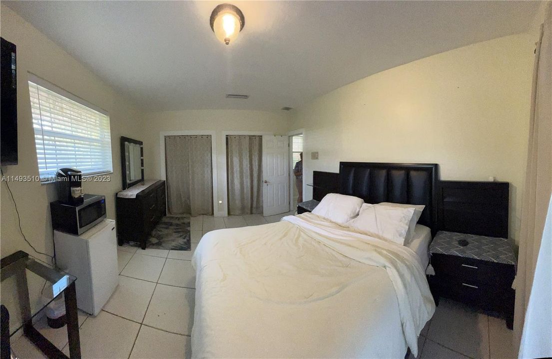 Недавно продано: $1,600,000 (5 спален, 4 ванн, 3521 Квадратных фут)