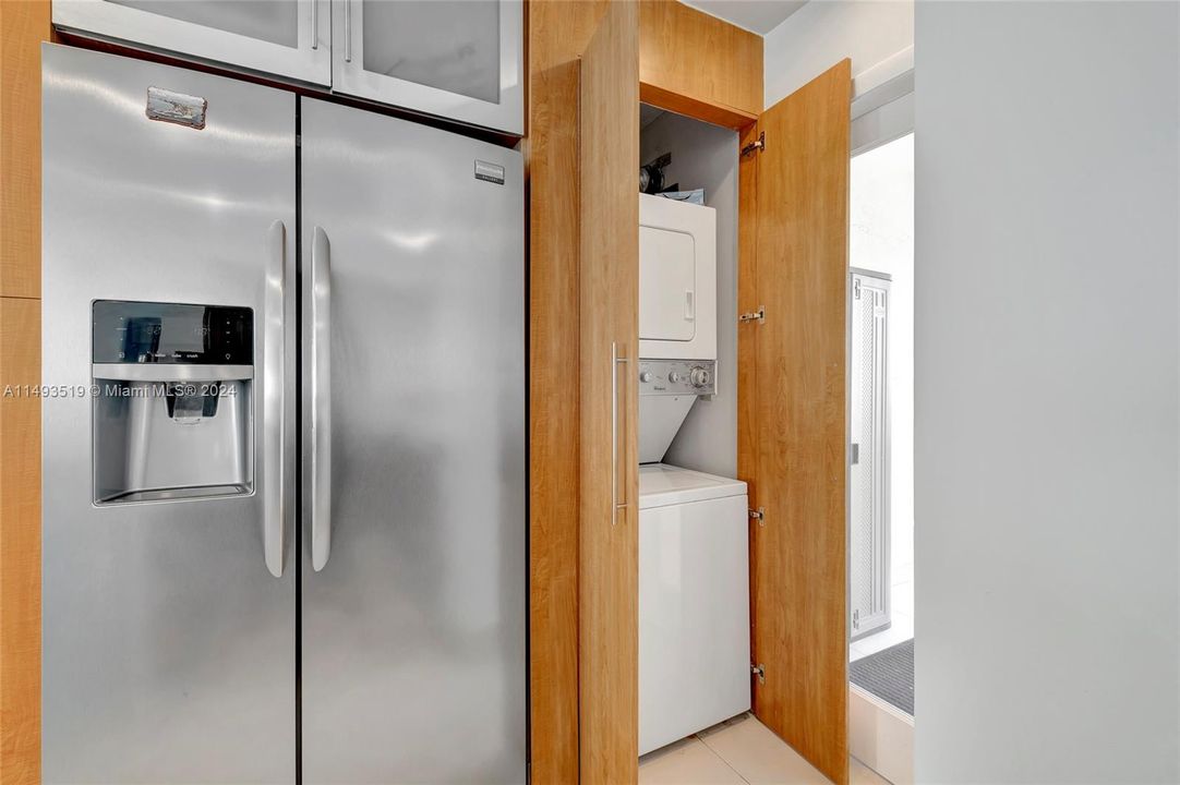 Vendido Recientemente: $1,595,000 (2 camas, 2 baños, 1530 Pies cuadrados)