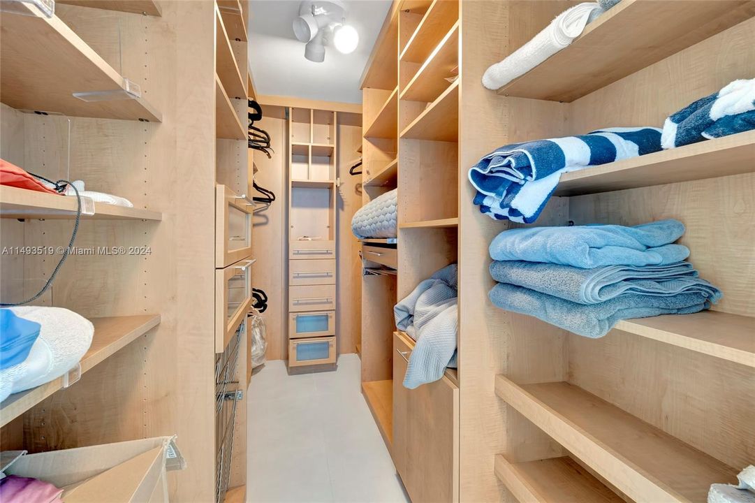 Vendido Recientemente: $1,595,000 (2 camas, 2 baños, 1530 Pies cuadrados)