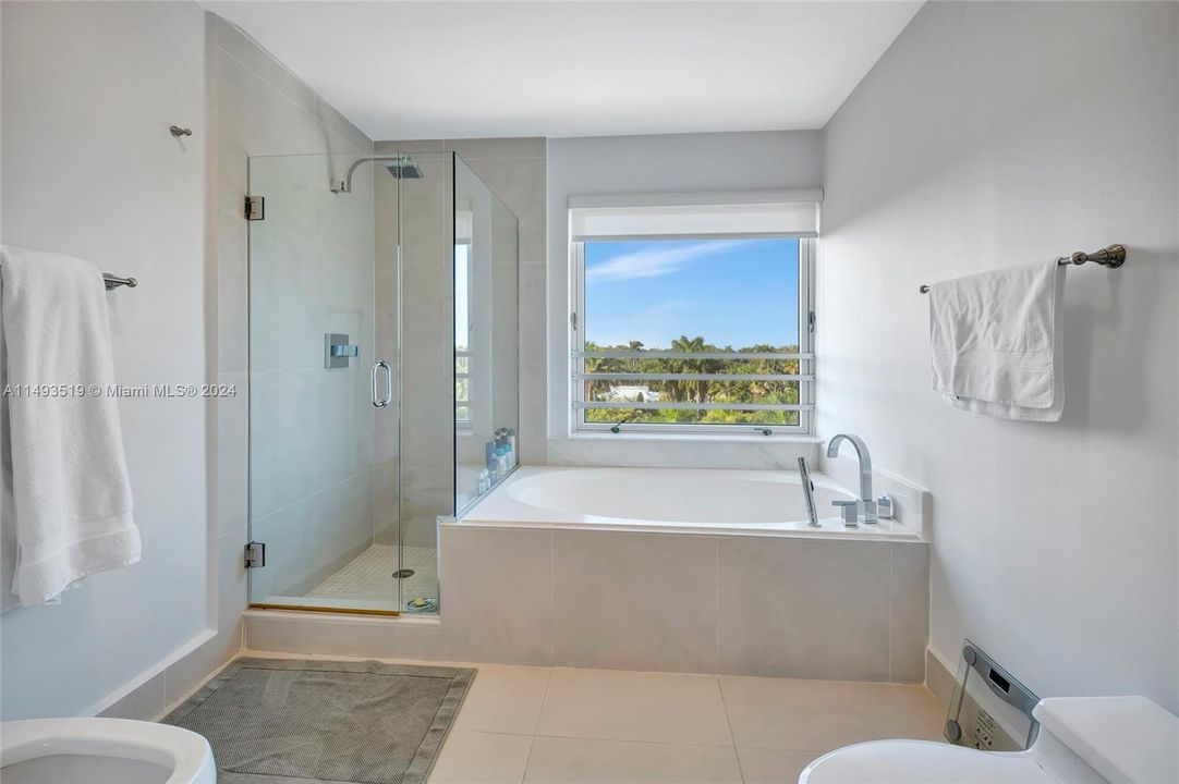 Vendido Recientemente: $1,595,000 (2 camas, 2 baños, 1530 Pies cuadrados)