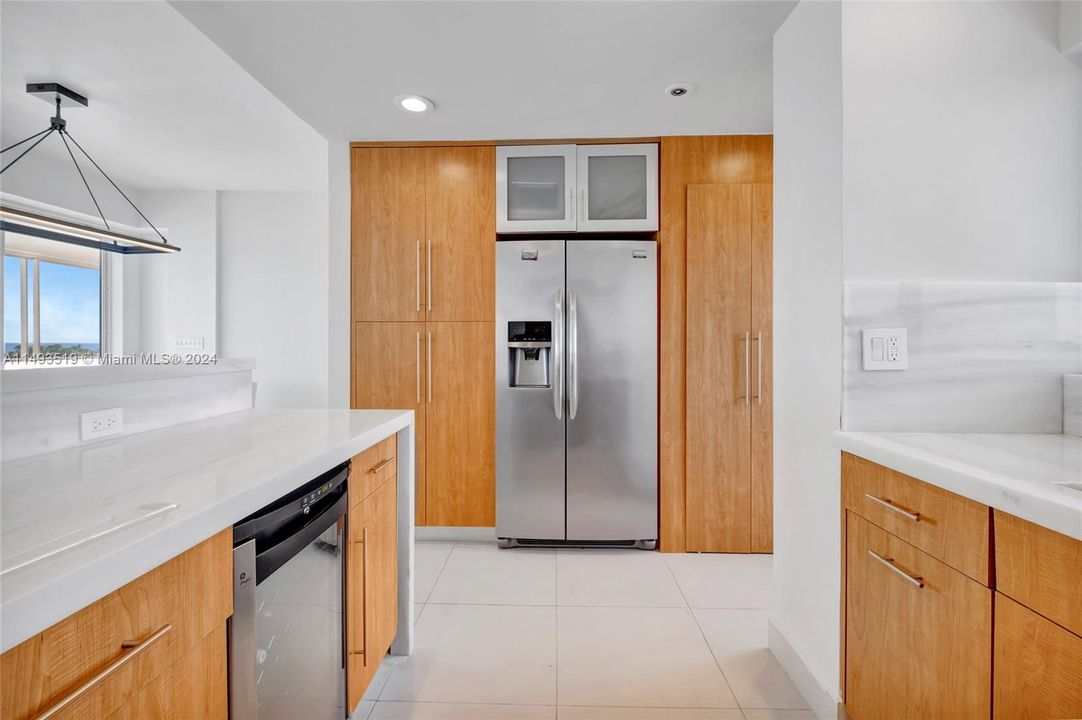 Vendido Recientemente: $1,595,000 (2 camas, 2 baños, 1530 Pies cuadrados)