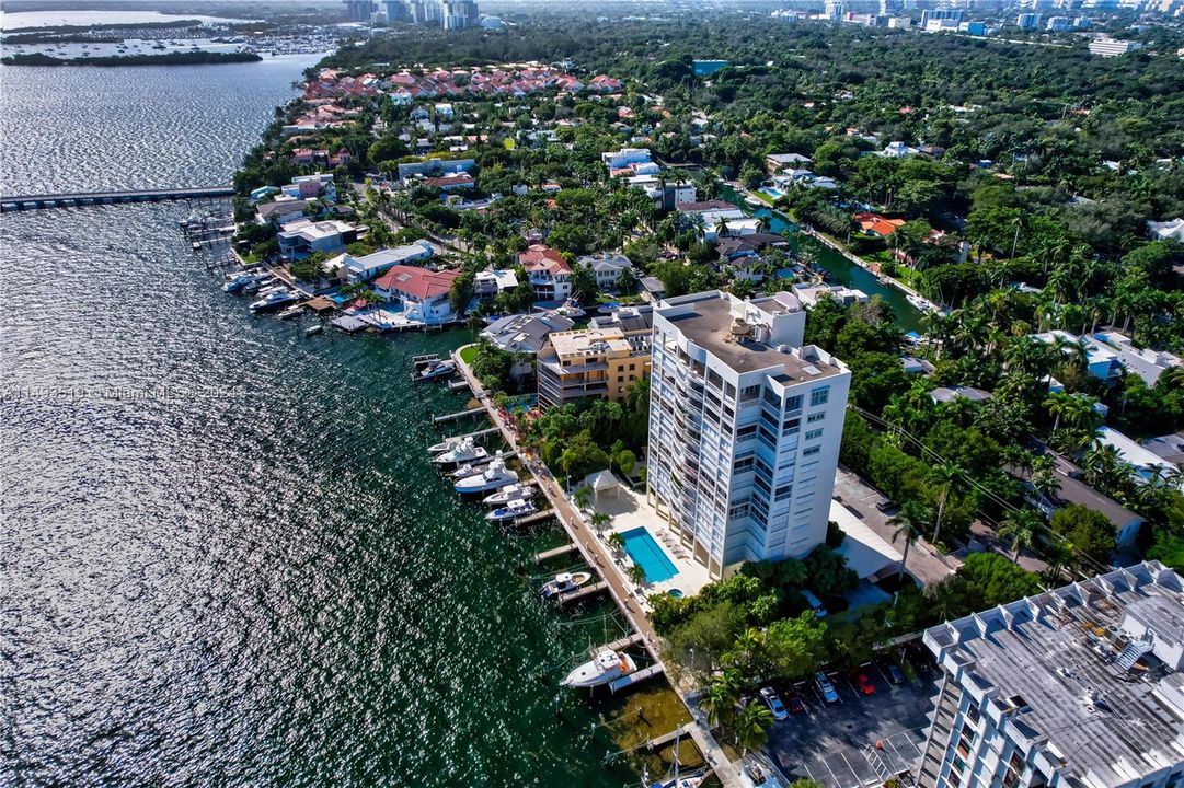 Vendido Recientemente: $1,595,000 (2 camas, 2 baños, 1530 Pies cuadrados)