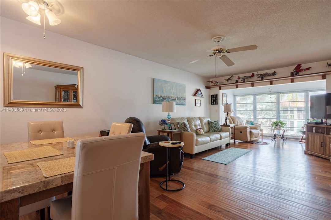 Recently Sold: $212,000 (2 beds, 2 baths, 1014 Square Feet)