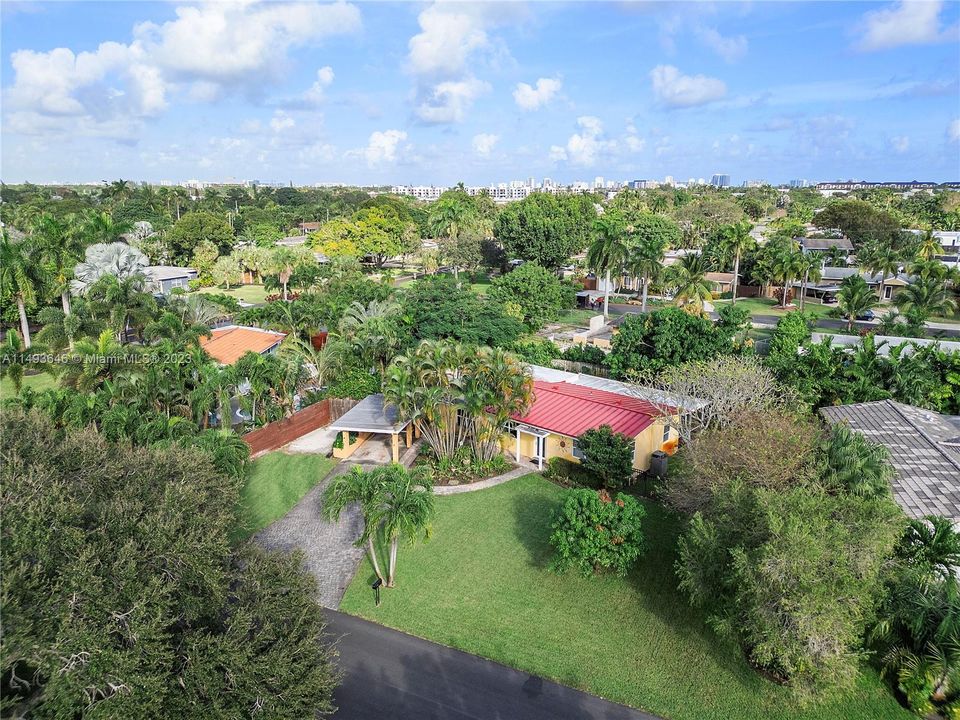 Recently Sold: $599,000 (3 beds, 2 baths, 1596 Square Feet)