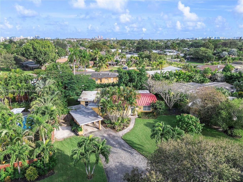 Recently Sold: $599,000 (3 beds, 2 baths, 1596 Square Feet)