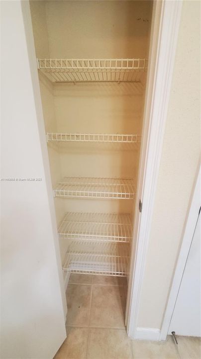 Recently Sold: $212,000 (1 beds, 1 baths, 780 Square Feet)