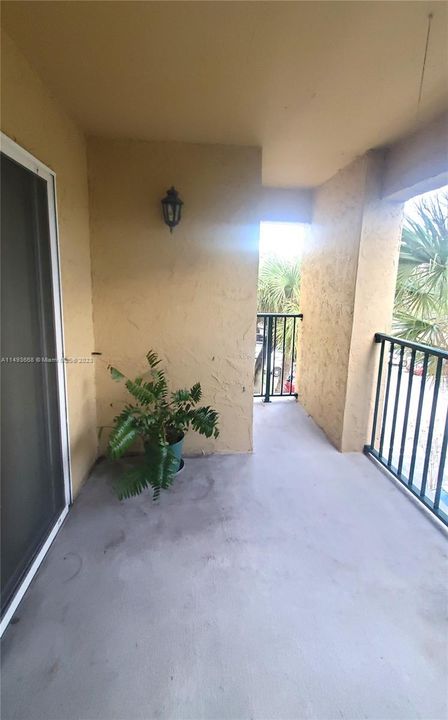 Recently Sold: $212,000 (1 beds, 1 baths, 780 Square Feet)