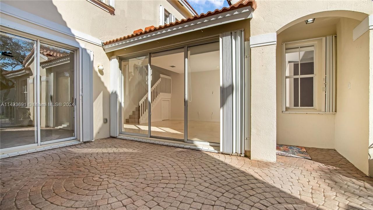 Recently Rented: $3,395 (2 beds, 2 baths, 1404 Square Feet)