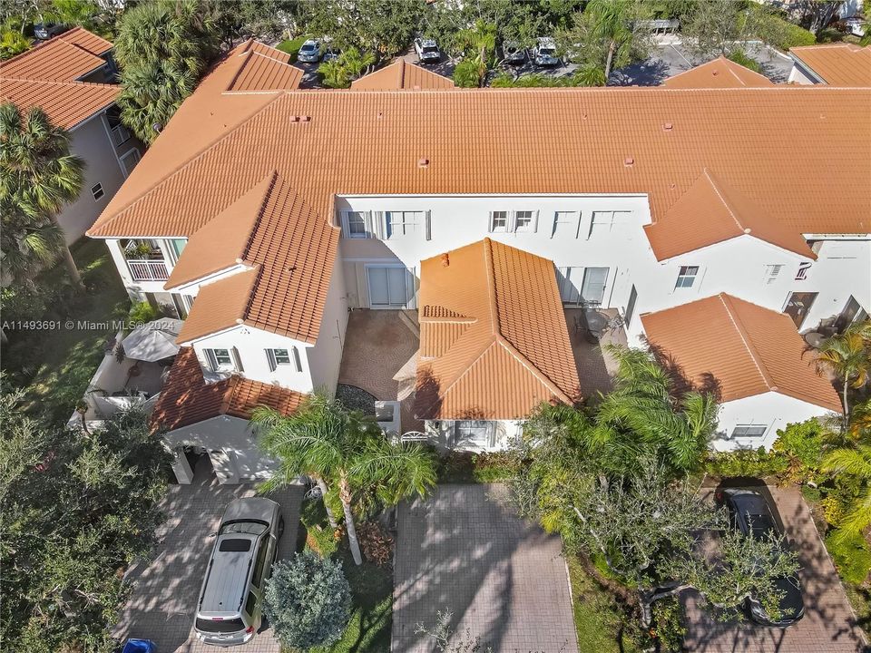 Recently Rented: $3,395 (2 beds, 2 baths, 1404 Square Feet)