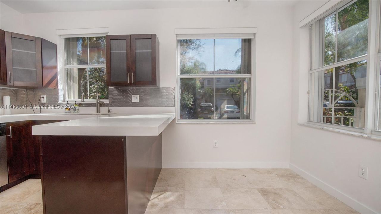 Recently Rented: $3,395 (2 beds, 2 baths, 1404 Square Feet)