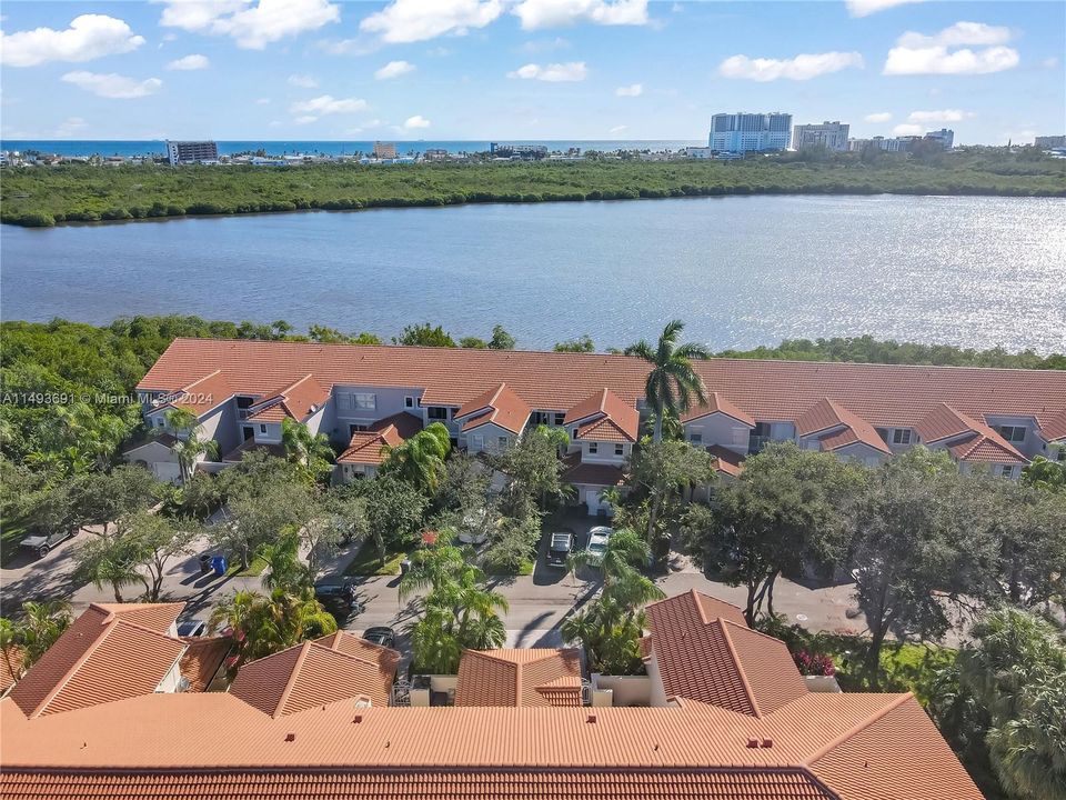 Recently Rented: $3,395 (2 beds, 2 baths, 1404 Square Feet)