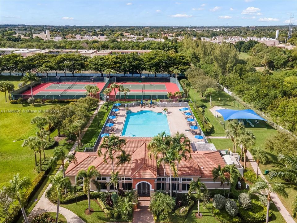 Recently Rented: $3,395 (2 beds, 2 baths, 1404 Square Feet)