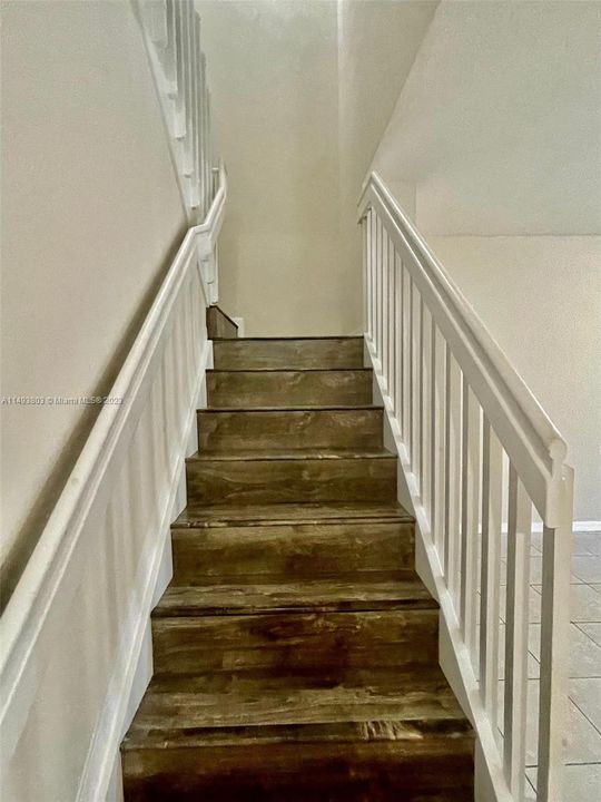 Recently Rented: $3,200 (3 beds, 2 baths, 1770 Square Feet)