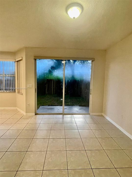 Recently Rented: $3,200 (3 beds, 2 baths, 1770 Square Feet)