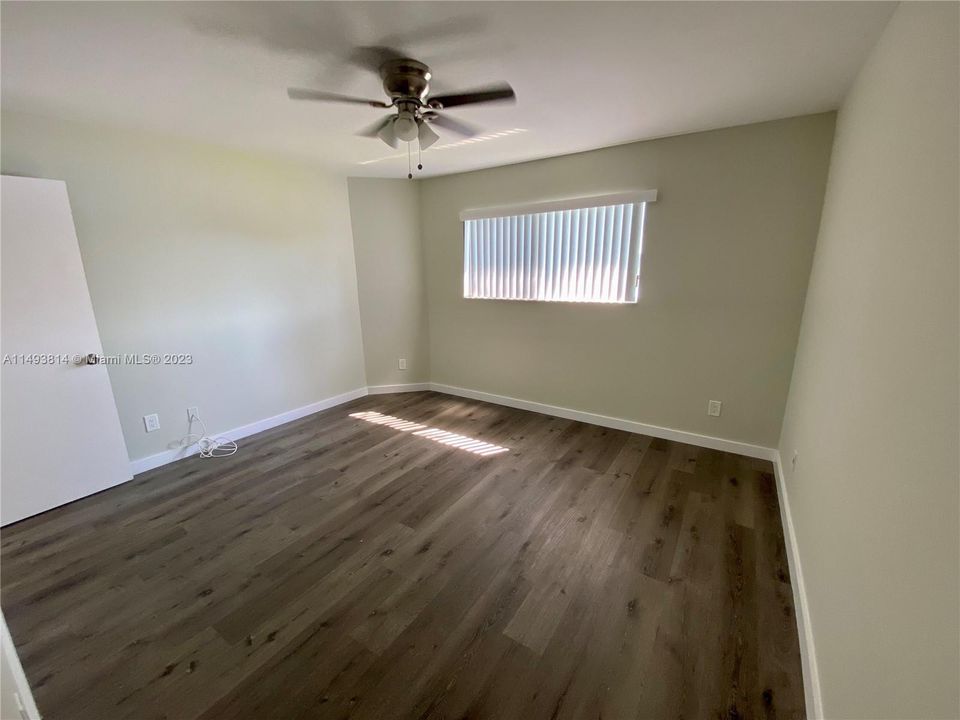 Recently Rented: $2,300 (2 beds, 2 baths, 1020 Square Feet)