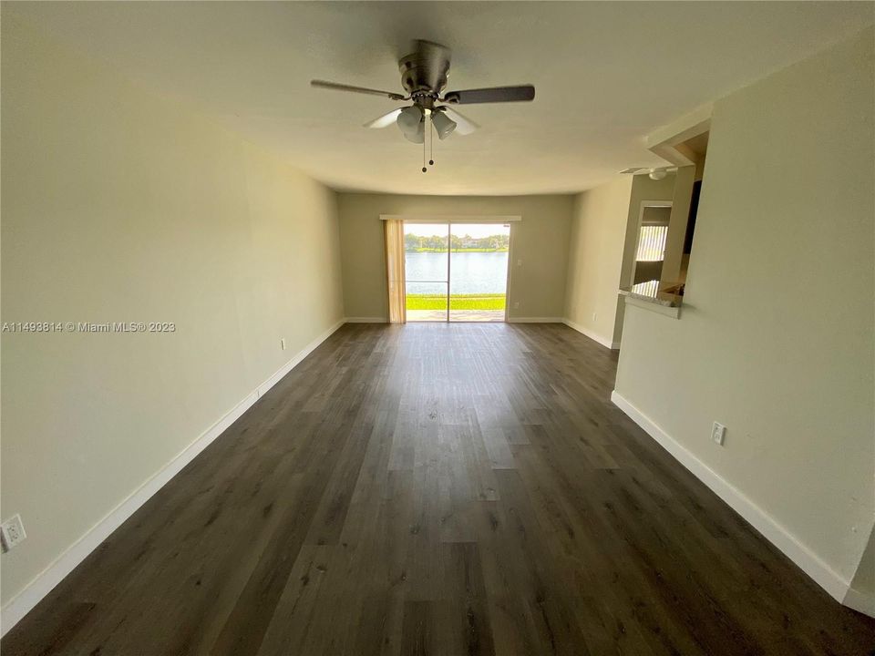 Recently Rented: $2,300 (2 beds, 2 baths, 1020 Square Feet)