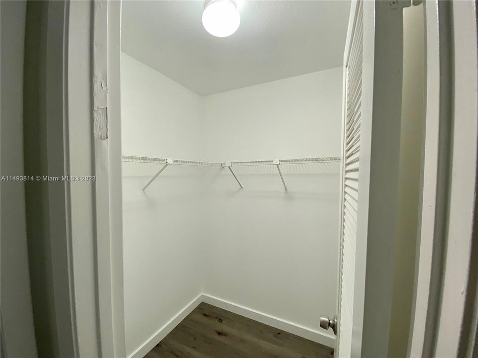 Recently Rented: $2,300 (2 beds, 2 baths, 1020 Square Feet)