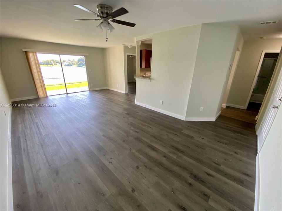 Recently Rented: $2,300 (2 beds, 2 baths, 1020 Square Feet)