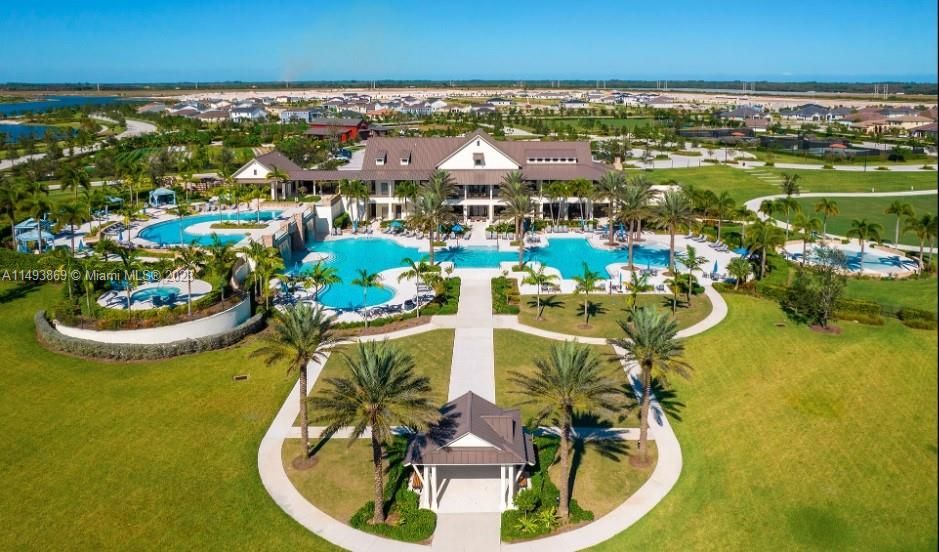 最近售出: $859,900 (5 贝兹, 5 浴室, 3299 平方英尺)