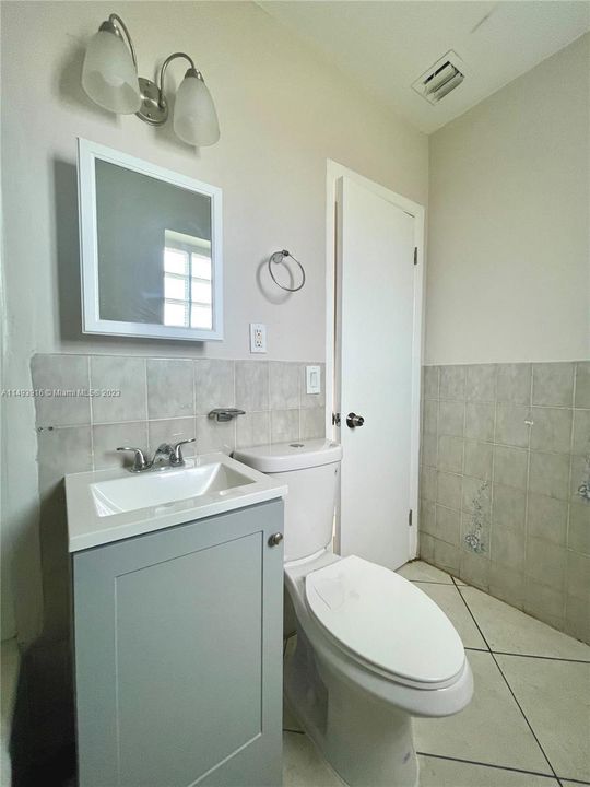 Recently Sold: $349,000 (3 beds, 1 baths, 872 Square Feet)