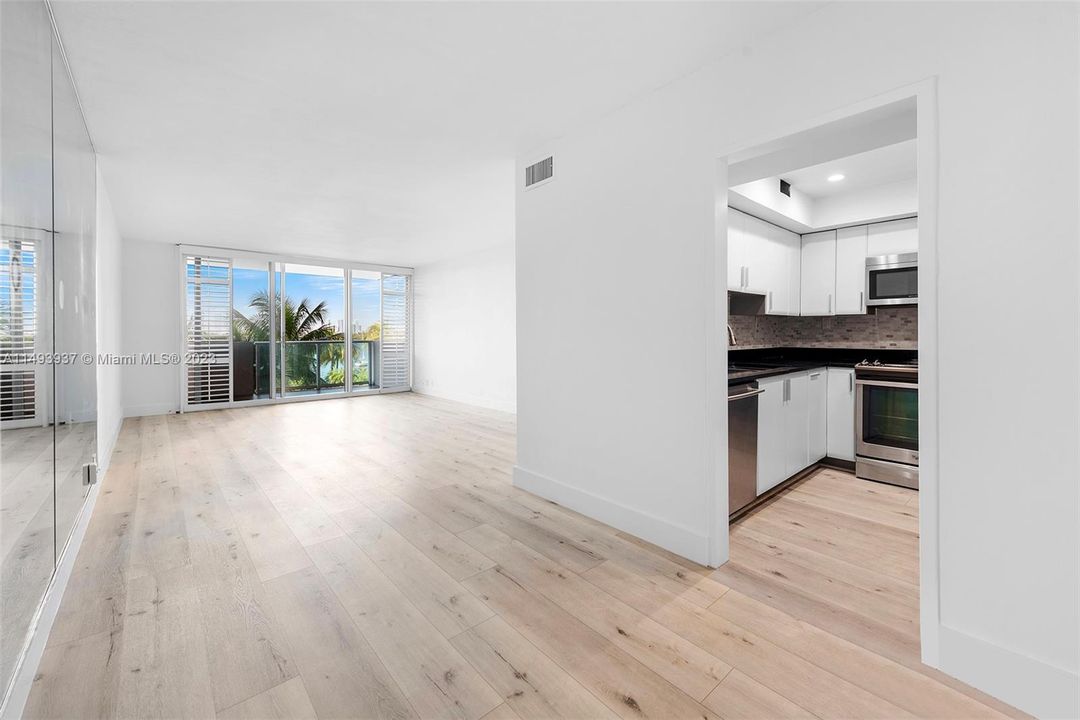 Vendido Recientemente: $499,000 (1 camas, 1 baños, 837 Pies cuadrados)